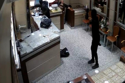 Kar maskeli kuyumcu soyguncuları tutuklandı