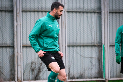 Bursaspor'da Mehmet Yiğit geri döndü