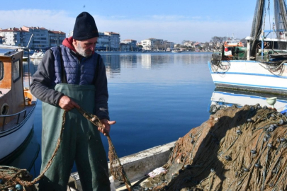 Kabus geri döndü: Marmara’da balıkçıların ağları müsilaj kapladı