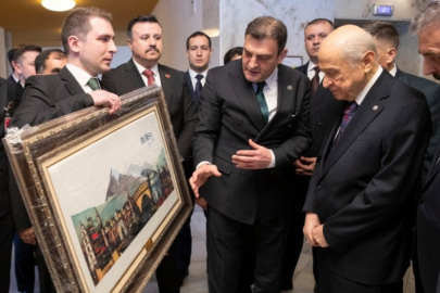 MHP lideri Bahçeli'ye 'Bursa' hediyesi!