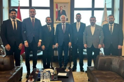 Efkan Ala'dan AK Parti Bursa Gençlik Kolları Başkanı'na ziyaret