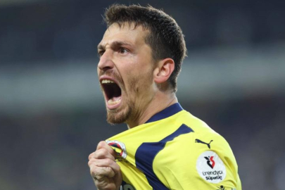 Fenerbahçeli yıldızdan kötü haber! Eli kırıldı...