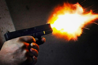 Aksaray'da hastanede karşılaşan husumetlilerin kavgası kanlı bitti: 1 yaralı