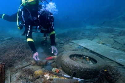Denizlerden 5 yılda 245 bin ton çöp temizlendi