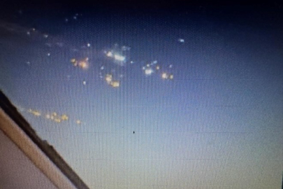 Uçaklar geri döndü: Patlayan Spacex roketinin parçaları uçakların üzerine yağdı!