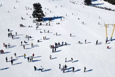 Bursa Uludağ’da sömestir yoğunluğu! 10 bin araç geçti...