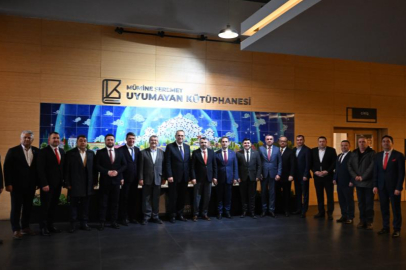 Bursa Yıldırım Belediye Başkanı Oktay Yılmaz Hak ve Özgürlükler heyetini ağırladı