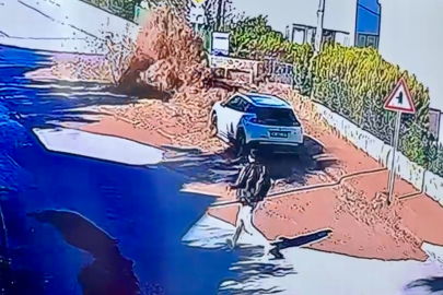 Muğla Bodrum’da ana su hattı bomba gibi patladı