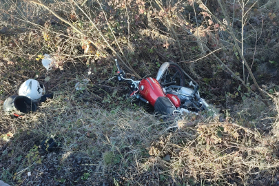 Tekirdağ'da virajı alamayan motosiklet sürücüsü kaza yaptı: 2 yaralı