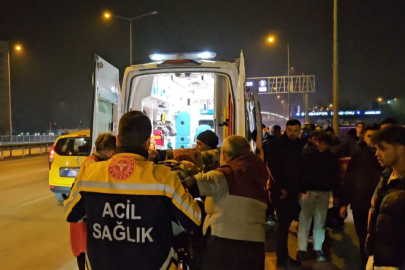 Bursa'da otomobile çarpan motosikletin sürücüsü yaralandı