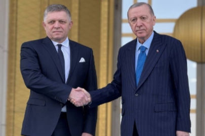 Erdoğan: Suriye'ye yönelik kısıtlamalar kaldırılmalı