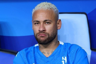 Futbol dünyasında sürpriz transfer!