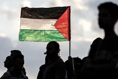 Hamas, İsrailli 4 esir kadın askere karşı 200 Filistinlinin serbest kalmasını bekliyor