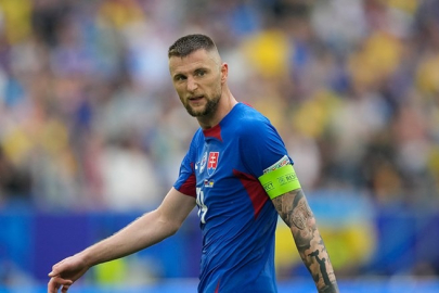 Fenerbahçe'de Skriniar sonrası Pavlovic gelişmesi!