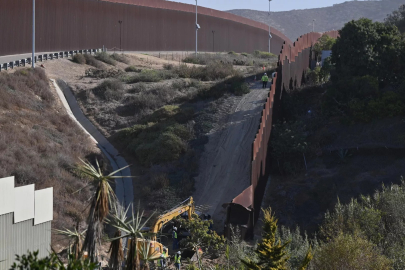Trump emri verdi: Meksika'da sınır duvarı inşaatı tekrardan başladı!