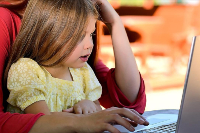 Çalışan annelere 15 milyon liradan fazla destek sağlanacak