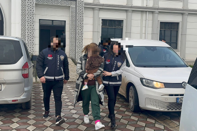 Kocaeli'de 3 milyon 200 bin TL'lik ziynet eşyası çalan 3 şüpheli, evlerinde 2 mahkumla yakalandı