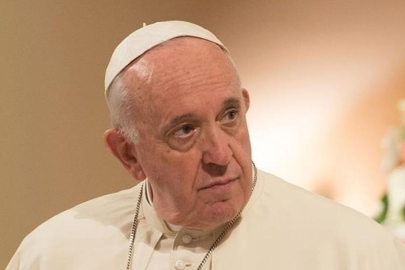 Papa, Gazze'deki Hristiyan cemaatini görüntülü aradı