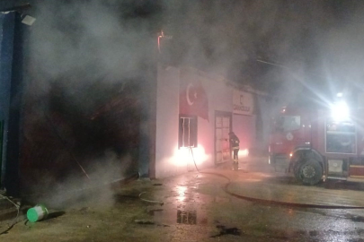 Samsun’da koltuk imalathanesinde yangın