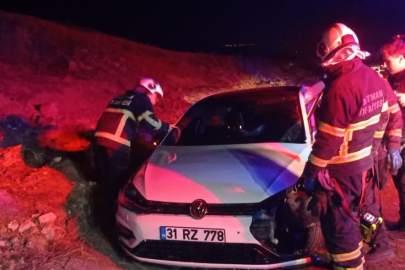 Batman'da otomobil ile hafif ticari araç çarpıştı