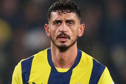Fenerbahçe'de Samet Akaydin ile yollar ayrılıyor!