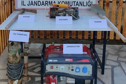 Manisa'da kaçak kazı yapan 5 kişi suçüstü yakalandı