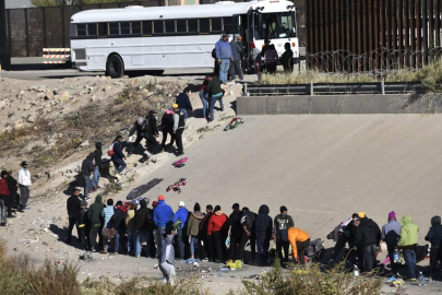 Meksika, ABD Başkanı Trump'ın göçmenleri toplu sınır dışı etmesine karşı hazırlanıyor