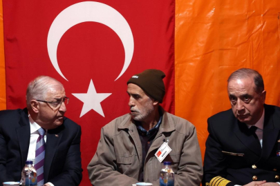 Bakan Güler'den şehit Ufuk Akıncı'nın ailesine taziye ziyareti