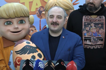 AK Parti Bursa Milletvekili Mustafa Varank'tan çocuklara Bursa'da karne hediyesi!