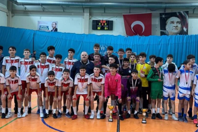 Bir günde 3 şampiyonluk