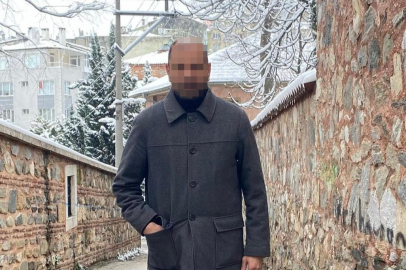 Bursa'da boşanma davasında eşinin avukatını dövdü!