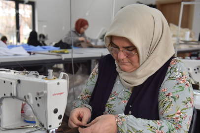 Bursa Yıldırım’da kadınlar dikiş ve nakış kursu ile ekonomiye katkı sağlıyor