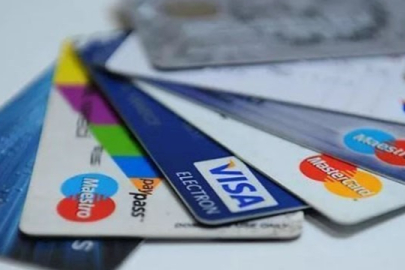 Türkiye'de her yıl 65 milyar TL kart aidatı alınıyor!