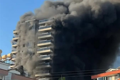 Antalya’da otel inşaatında yangın
