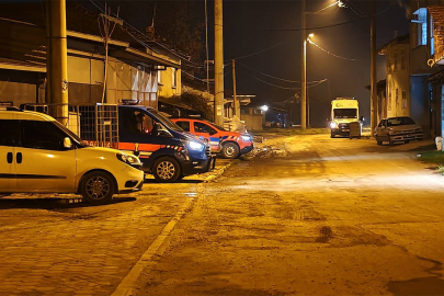 Bursa'da rehine krizi: Bir baba, 2 çocuğunu bıçakla rehin aldı