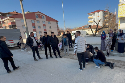 Tokat'ta kaldırıma çıkmakta geç kalan yayaya kamyonet çarptı