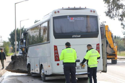 23 kişinin yaralandığı kazada midibüs şoförü tutuklandı