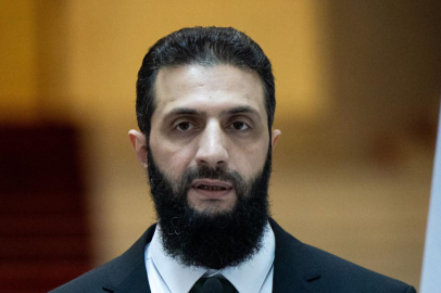 eş-Şara, Rusya’dan askeri üslere karşılık Esad’ın iadesini talep etti