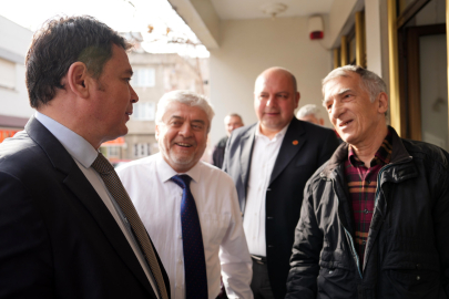 Bursa Osmangazi Belediye&nbsp;Başkanı Aydın esnaf ve vatandaşlarla buluştu