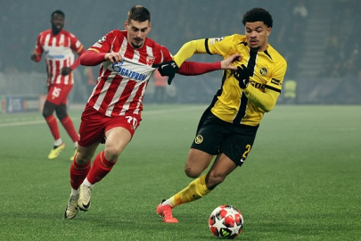 Gece yarısı bombayı patlattı: Fenerbahçe'ye gidiyor, transfer tamamlandı!