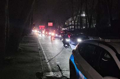 İstanbul Sarıyer'de hız yapan sürücü aracıyla ormanlık alana uçtu