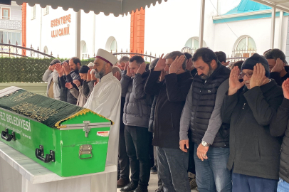 Kocaeli TEM'de takla atan cipten fırlayan sürücü son yolculuğuna uğurlandı