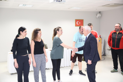 ‘Kısa Süren Saltanat’ Bursalı seyirciyle buluşmak için gün sayıyor