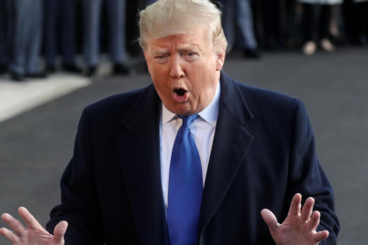 Trump: Siz söyleyin olay yeri neresi? Su mu? Yüzmeye gitmemi mi istiyorsunuz?