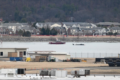 ABD'de yolcu uçağıyla çarpışan askeri helikopterin karakutusu bulundu