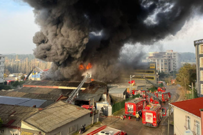 İstanbul'da lastik fabrikasında yangın