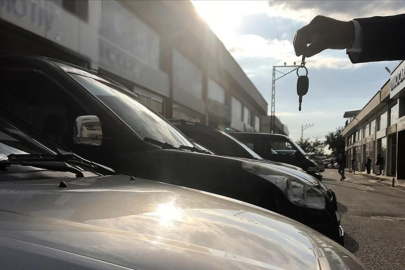 İkinci el araba aldı şok yaşadı! Ekspertiz bile 'böyle şey görmedim' dedi...