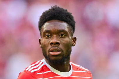 Bayern Münih, Alphonso Davies ile nikah tazeledi!