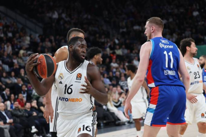 Anadolu Efes, Ergin Ataman'lı Panathinaikos deplasmanında