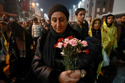 6 Şubat depremleri: Hayatını kaybedenler için anma törenleri gerçekleştirildi!